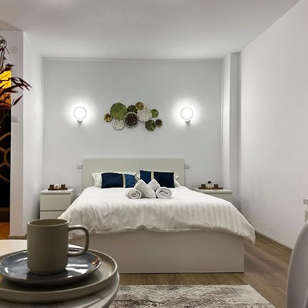 Superior One Bedroom Apartment Unirii Square Bukarest Eksteriør billede